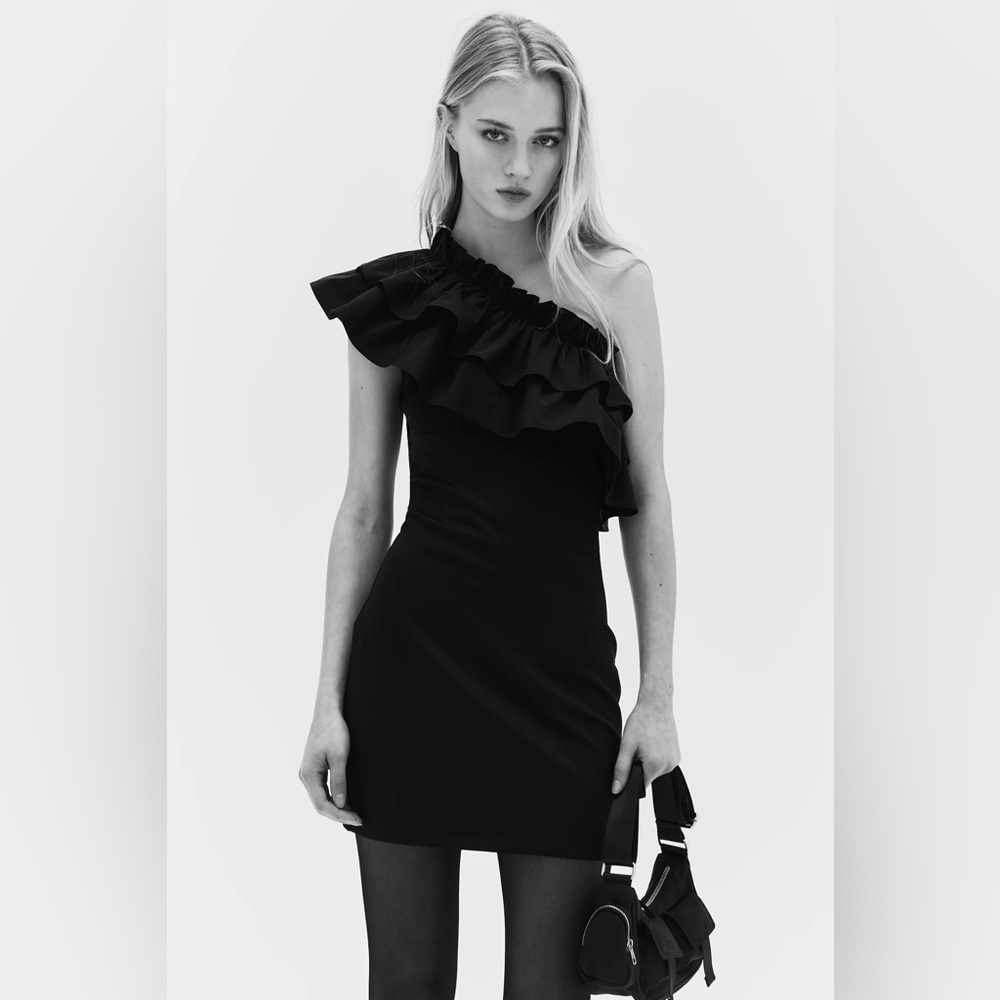 H&M DIVIDED *NWT* Black Ruffle-Trimmed One-Shoulder Mini Dress Size XS